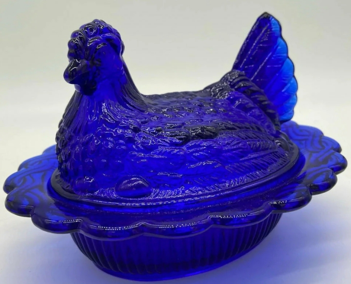 Hen on Nest 6 Inch
