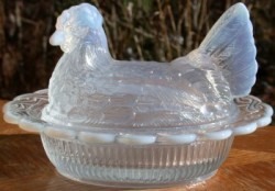 Hen on Nest 6 Inch