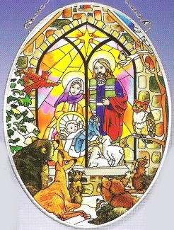 Amia 8016 Christmas Gathering Medium Oval Suncatcher