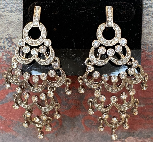 Jewelry - Fashion EARVar4 Silver and Crystal Cascade Shaped Pierced Post Earrings