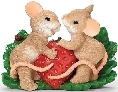 Charming Tails 12502 Something Sweet Figurine Mouse Figurine