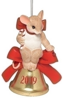 Charming Tails 132093 Let the Joy of the Year Ring Mouse 2019 Ornament