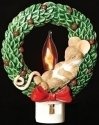 Charming Tails 131121 Mouse In Christmas Wreath Night Light