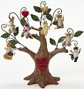 Charming Tails 4018347 One Big Charming Family Figurine