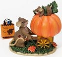 Charming Tails 4023629 How Quickly Our Little Pumpkins become Big Figurine