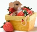 Charming Tails 4027687 You're The Berry Best Figurine
