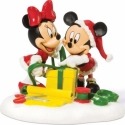 Disney by Department 56 811276 Mickey and Minnie Wrapping Gifts