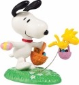 Peanuts by Department 56 4038932 Snoopy's Egg Hunt