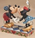 Disney Traditions by Jim Shore 4013989 Smooch For My Sweetie Figurine