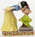 Disney Traditions by Jim Shore 4043650 Snow White Kissing Dopey