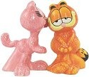 Garfield 15296 Arlene Kissing Garfield Salt and Pepper Shakers