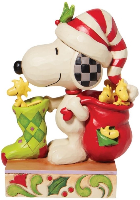 Peanuts by Jim Shore 6008957 Snoopy and Stocking Figurine