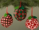 Jim Shore 4027854 Set of 3 Knit Ball Hanging Ornaments