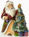 Jim Shore 4044069 Santa Decorating Tr Figurine
