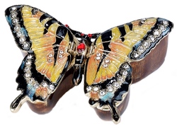 Kubla Crafts Bejeweled Enamel KUB 0 3230 Large Butterfly Box open both wing