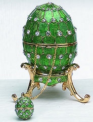 Kubla Crafts Bejeweled Enamel KUB 0 4014G Green Egg Box and Necklace