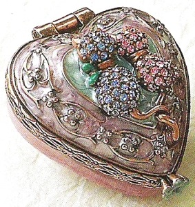 Kubla Crafts Bejeweled Enamel KUB 3945B Heart Box with Cat Purple