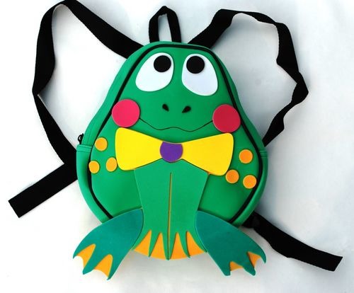 Kubla Crafts Soft Sculpture 6810 Frog Backpack