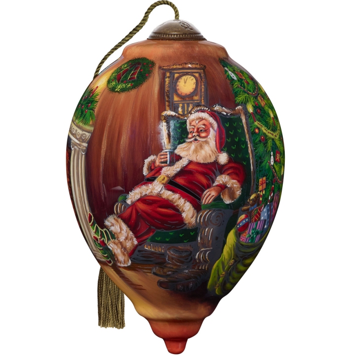 Ne'Qwa Art 7231117 Traditional Santa Relaxing By Fireplace Ornament