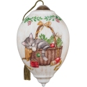 Ne'Qwa Art 7231132N Kitten In Christmas Basket Ornament