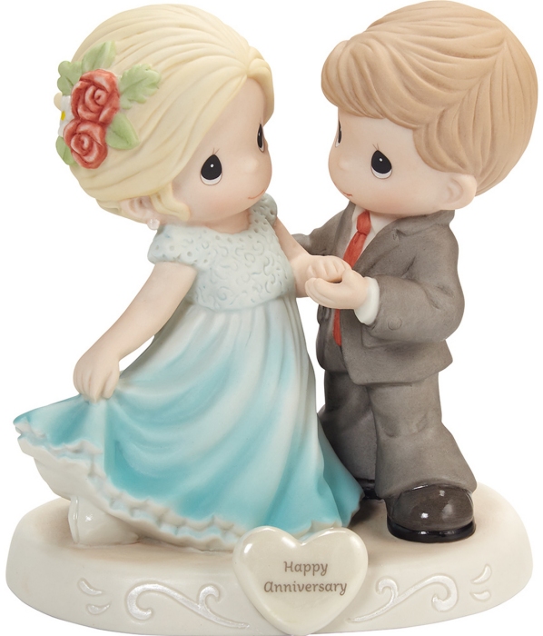 Precious Moments 202005 Couple Dressed For Anniversary Celebration Figurine