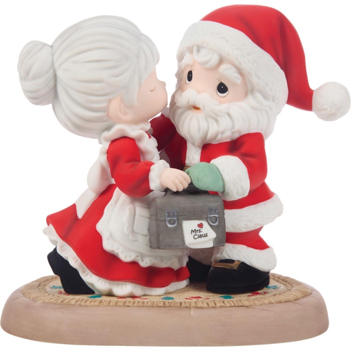 Precious Moments 251035E Santa and Mrs Claus Kissing Figurine