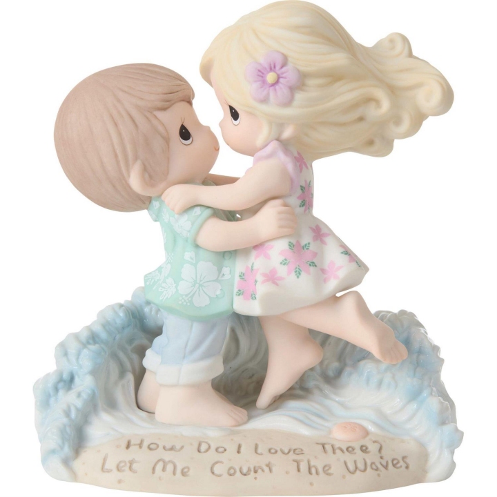Precious Moments 252002 Beach Couple Standing In Waves Figurine
