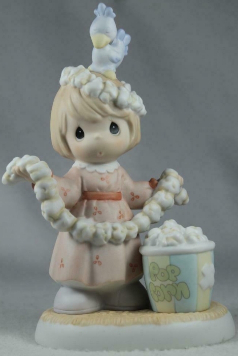 Precious Moments 455806 Things Are Poppin At Our House This Christmas Figurine