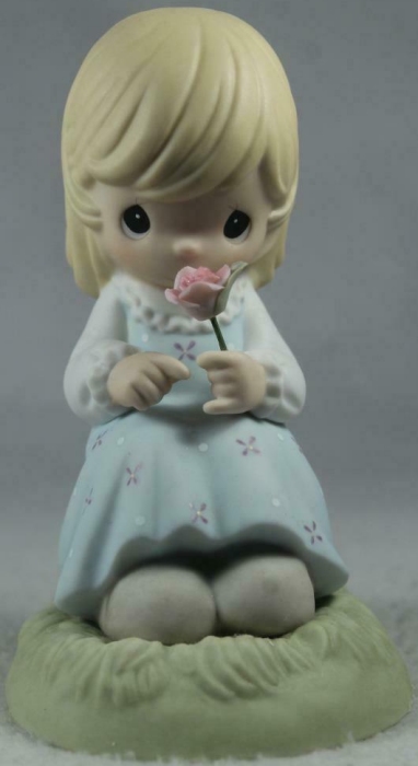 Precious Moments 879703 He Is The Rose Of Sharon Figurine