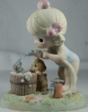 Precious Moments 731048 Squeaky Clean Mouse and Girl Figurine