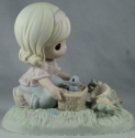 Precious Moments 790001 It Only Takes A Moment To Show You Care Figurine