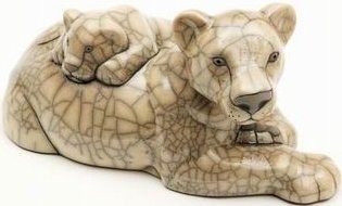 Raku South Africa L24W Lioness and Cub Baby White