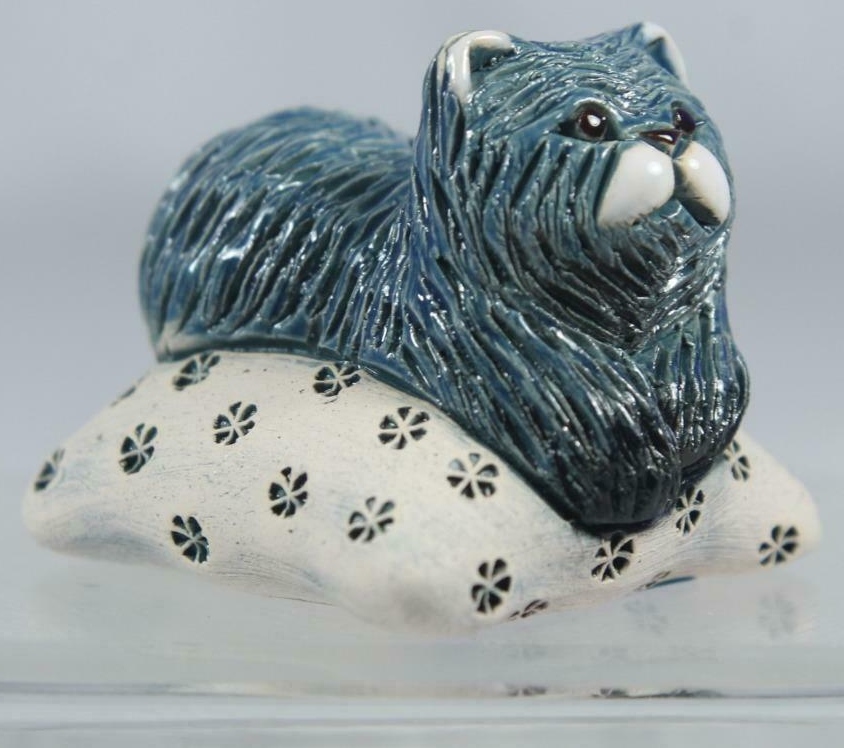 Artesania Rinconada 335A Blue Persian Cat Kitten On Pillow Figurine