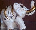 Artesania Rinconada 728W Elephant 2009 RARE White on White Club Piece Figurine